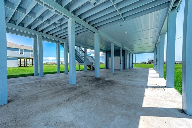 Building Photo - 4019 Mitote Dr
