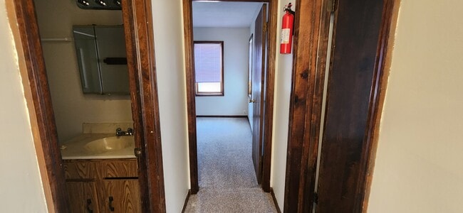 Building Photo - 114 King Ave