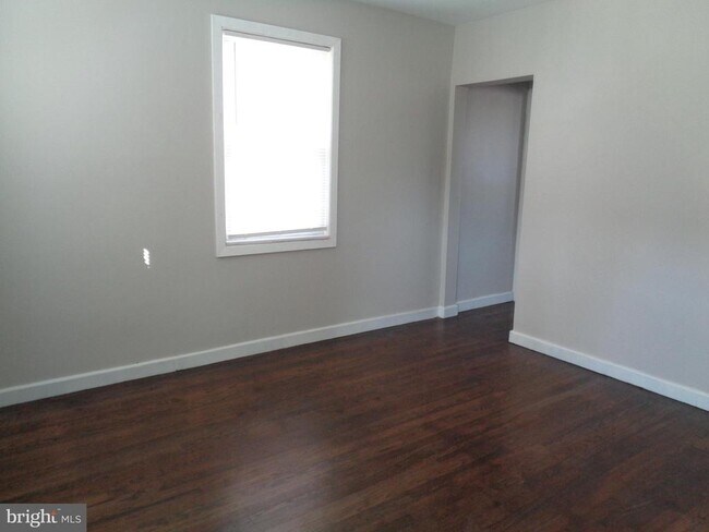 Building Photo - 7150 Eastbrook Ave