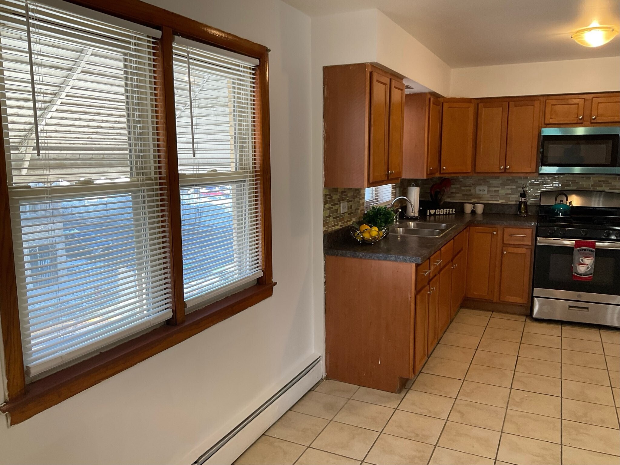 Building Photo - 2325 W Marquette rd