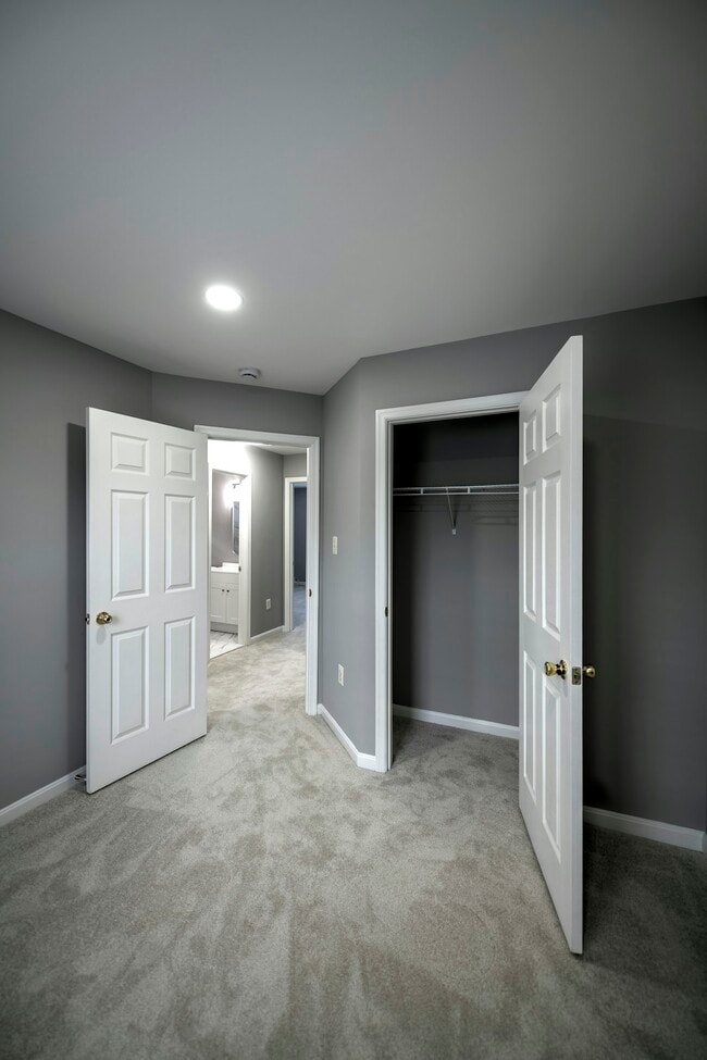 Building Photo - 21749 Tottenham Hale Ct