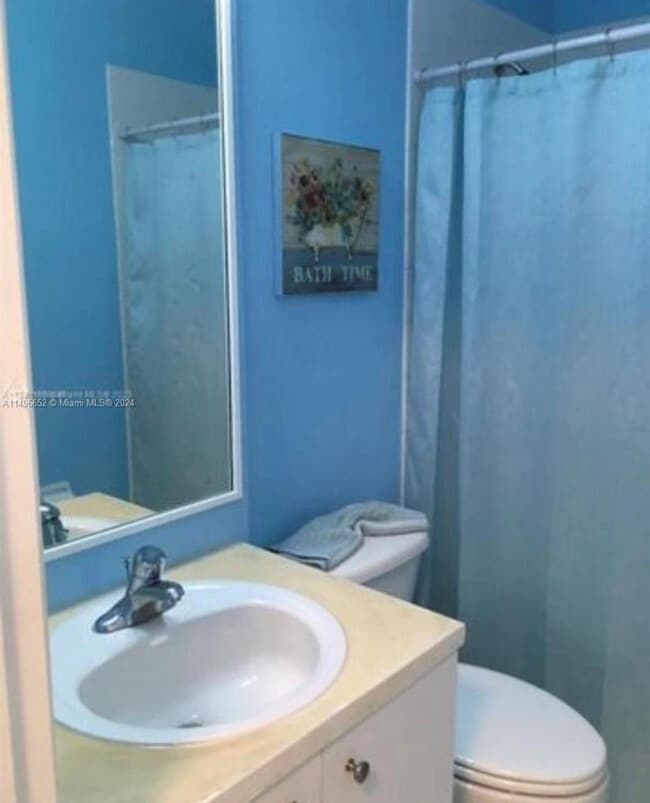 Building Photo - 1690 NE 33rd Ave