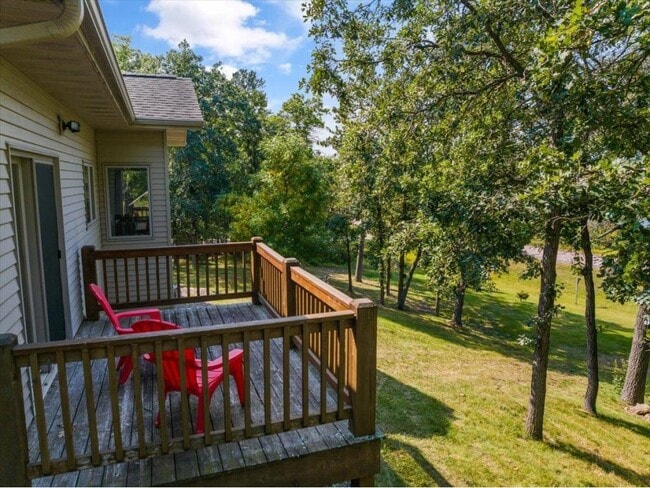 Building Photo - 11423 Fawn Lake Rd