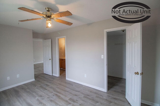 Building Photo - 1640 High Quest Cir