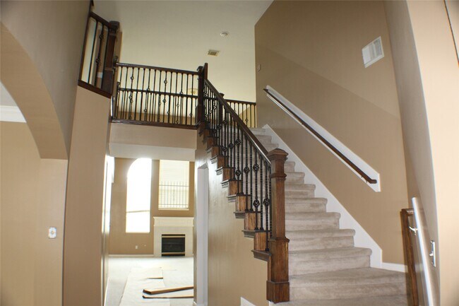 Building Photo - 12231 Ashford Park Dr
