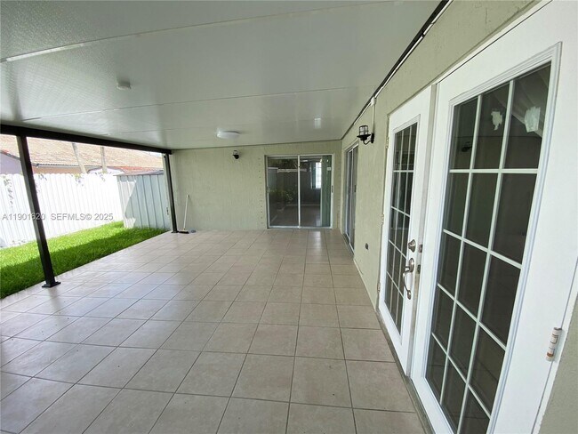 Building Photo - 17136 SW 143rd Pl