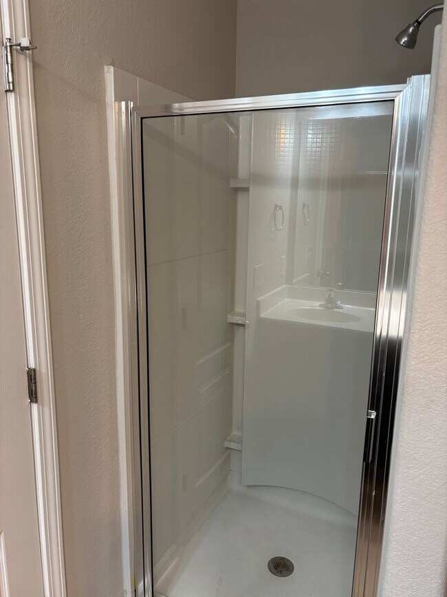 Building Photo - Newly Renovated Four Bedroom Home In North...