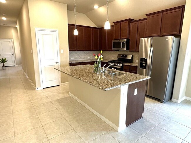 Building Photo - 788 Lake Lacosta Dr