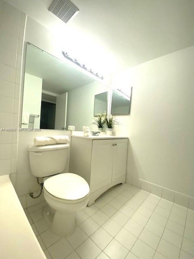 Building Photo - 2061 Renaissance Blvd