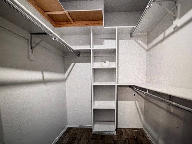 Building Photo - 3109 Glen Flora Way