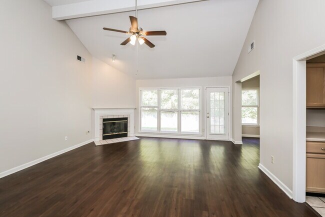 Building Photo - 8676 Tropicana Dr N