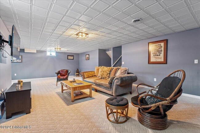 Building Photo - 40 Vischer Ferry Rd
