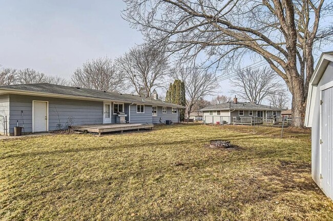 Building Photo - 2661 Martin Way