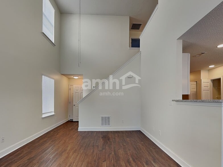 Building Photo - 3112 Teton Dr