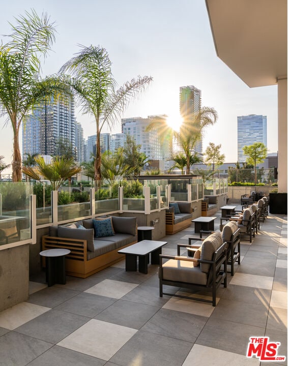 Building Photo - 230 W Olympic Blvd