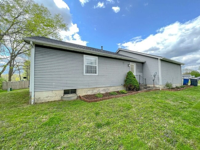 Building Photo - 6997 Wigwam Way