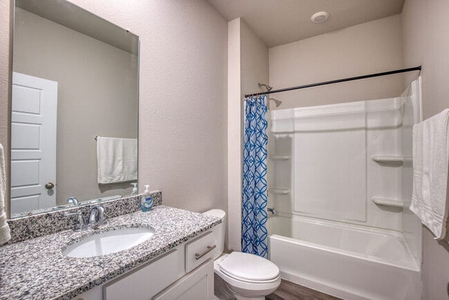 Building Photo - 5458 Leeds Ln