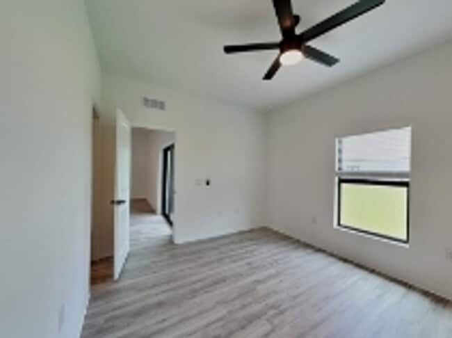 Building Photo - 5228 27th St SW