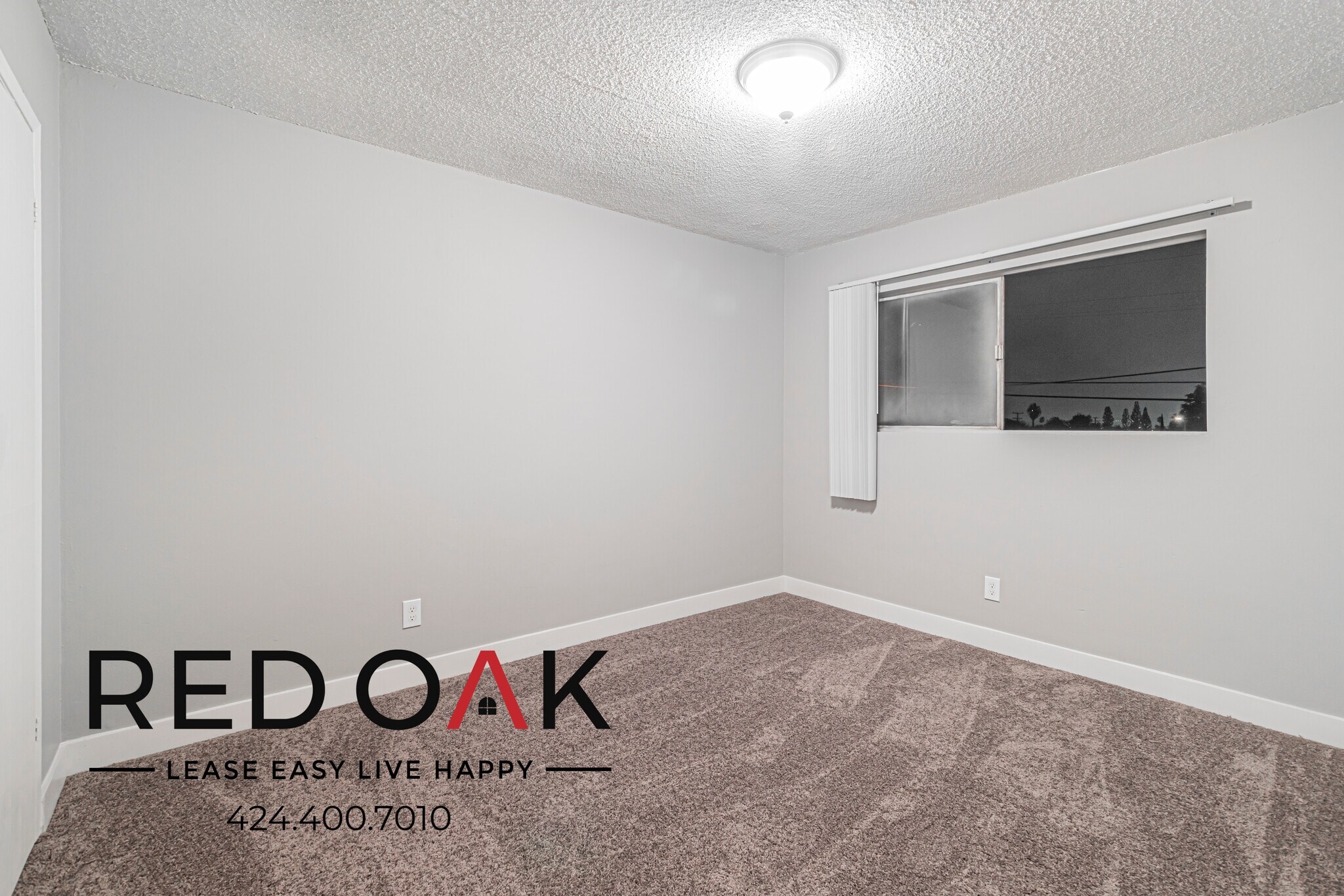 Building Photo - 690 S Riverside Ave