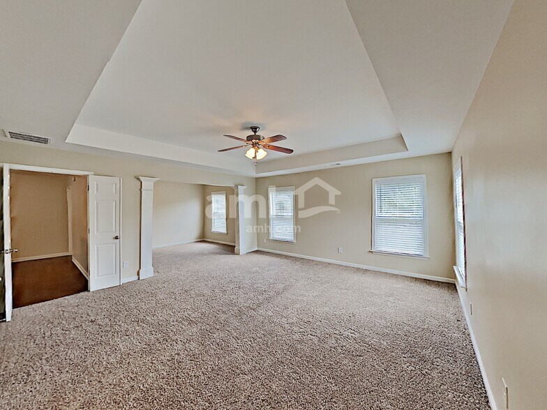 Building Photo - 55 Palisades Dr