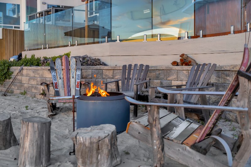 Building Photo - 1686 Neptune Ave