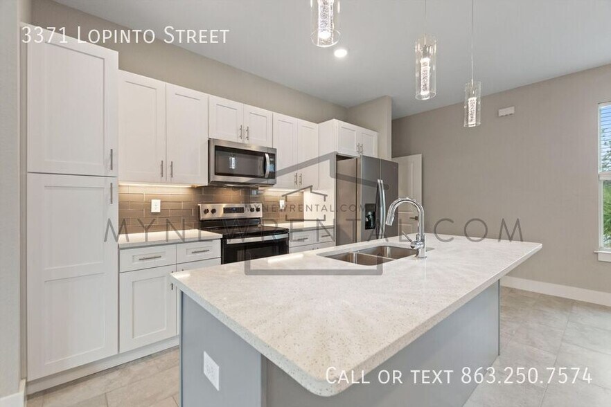 Building Photo - 3371 Lopinto St