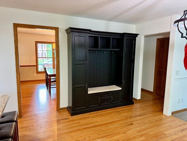 Building Photo - 6955 Salerno St NW