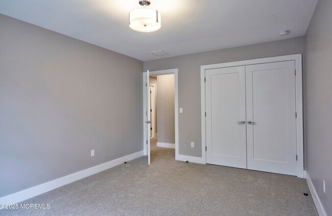 Building Photo - 52 Colfax St