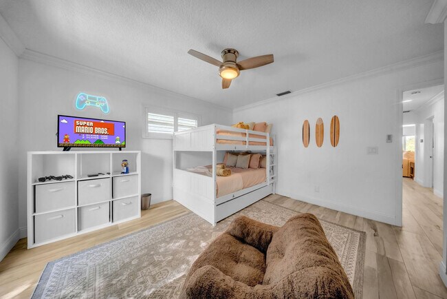 Building Photo - 555 S Gulf Dr