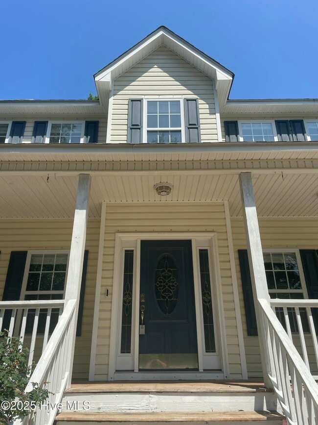 Building Photo - 151 Bayshore Dr