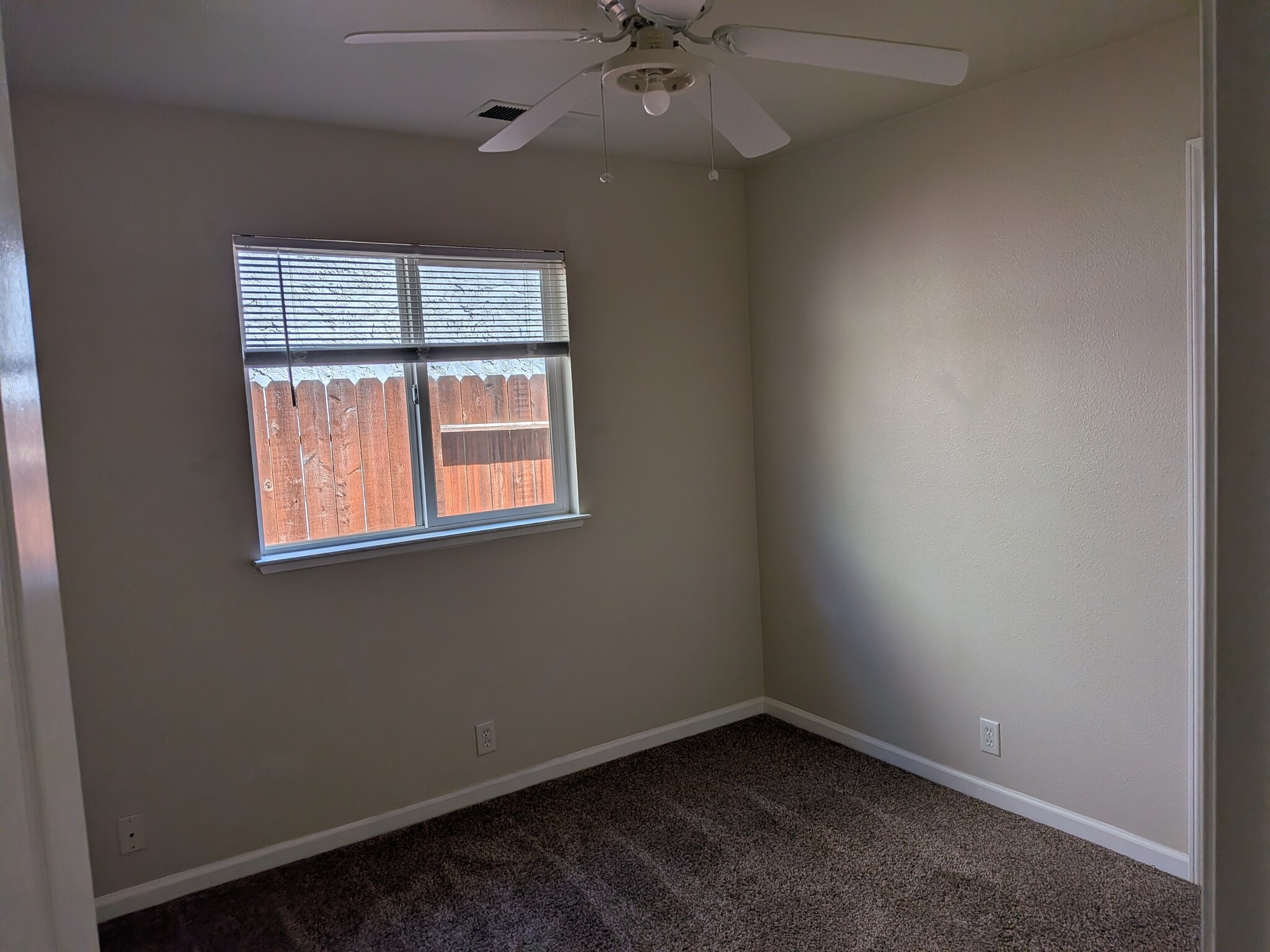 Building Photo - 3055 Snowbird Dr
