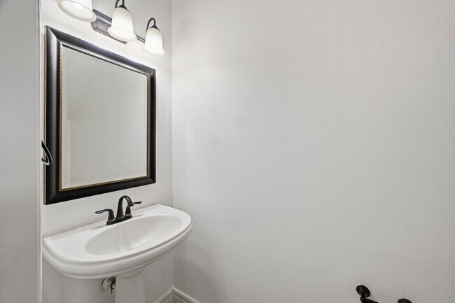 Building Photo - 27730 Dalton Bluff Ct