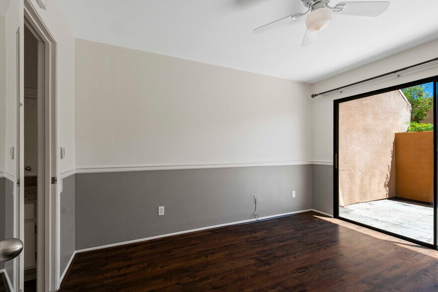Building Photo - 25671 Le Parc