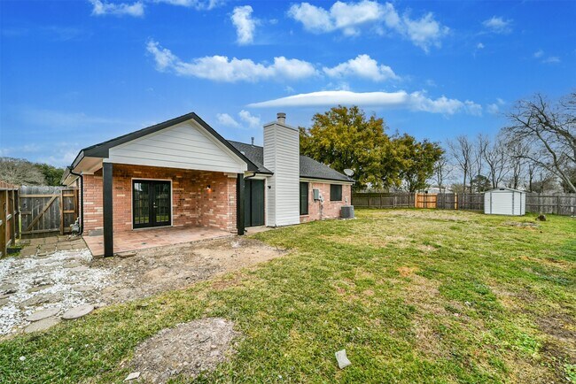 Building Photo - 1613 Brook Meadow Dr