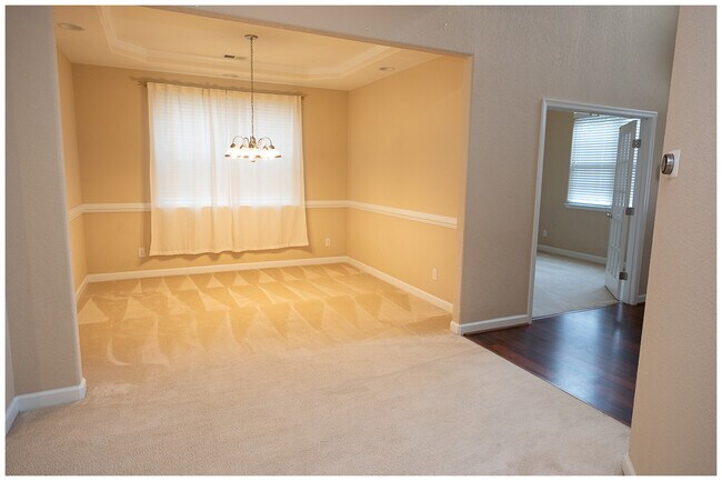 Building Photo - 1321 Adair Dr
