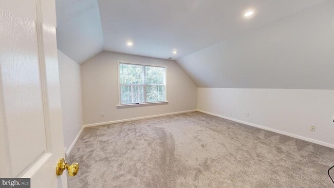 Building Photo - 9811 Fendale Ln