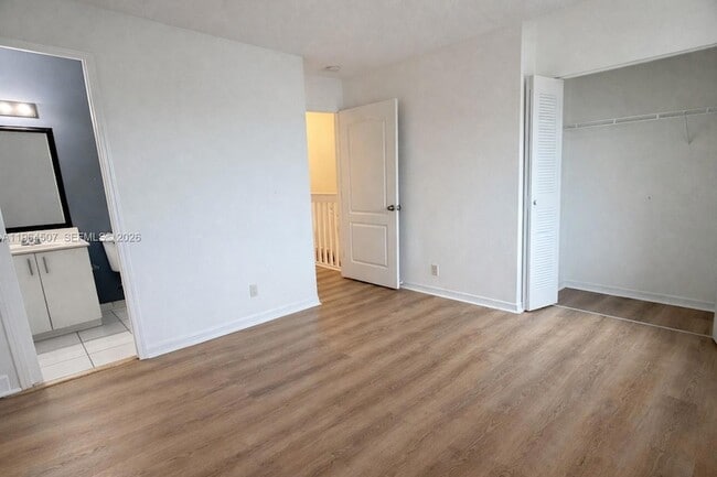 Building Photo - 835 NE 212th Terrace