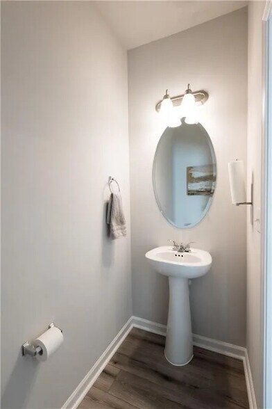 Building Photo - Room in Townhome on Shaffer Ct