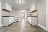Building Photo - 2036 Lark St