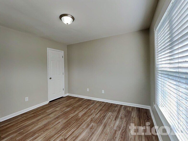Building Photo - 3929 Garden Creek Dr