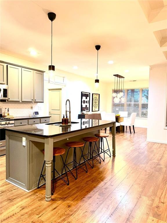 Building Photo - 612 Hanover Dr