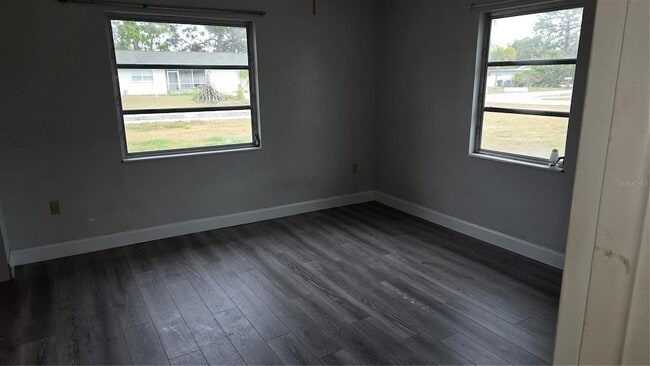 Building Photo - 315 Shore Rd