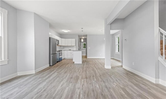 Building Photo - 1503 E Indian River Rd