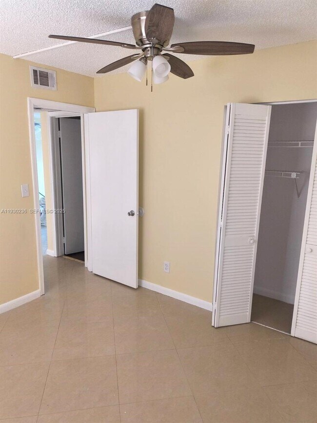 Building Photo - 7941 Southgate Blvd