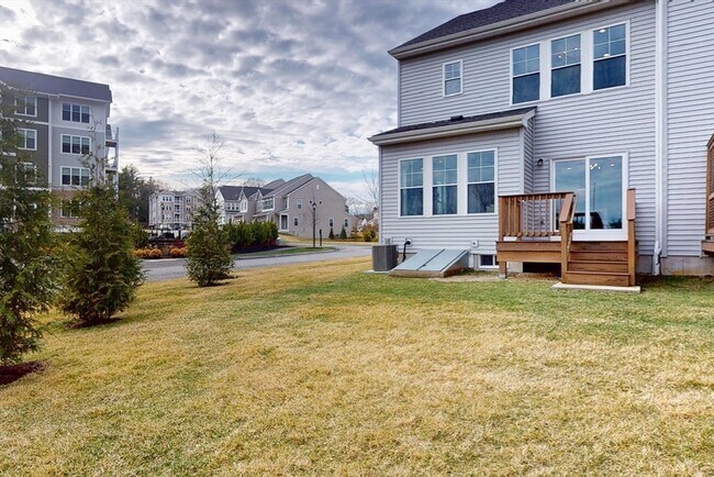 Building Photo - 129 Cold Brk Dr