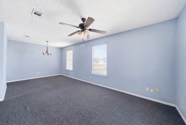 Building Photo - 406 E 34th St