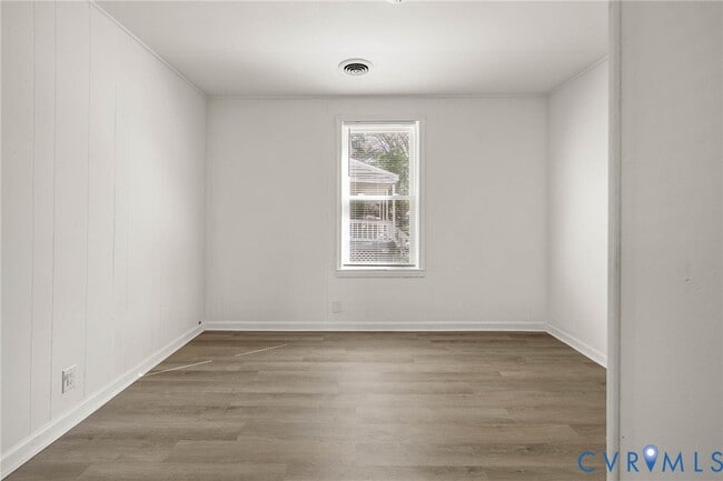 Building Photo - 107 S 9th Ave