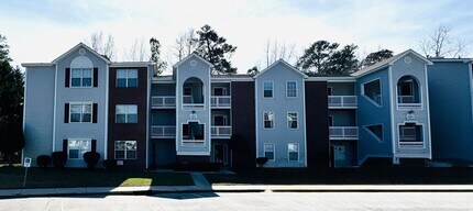 Building Photo - The Crossings at Morganton - 2 weeks free ...