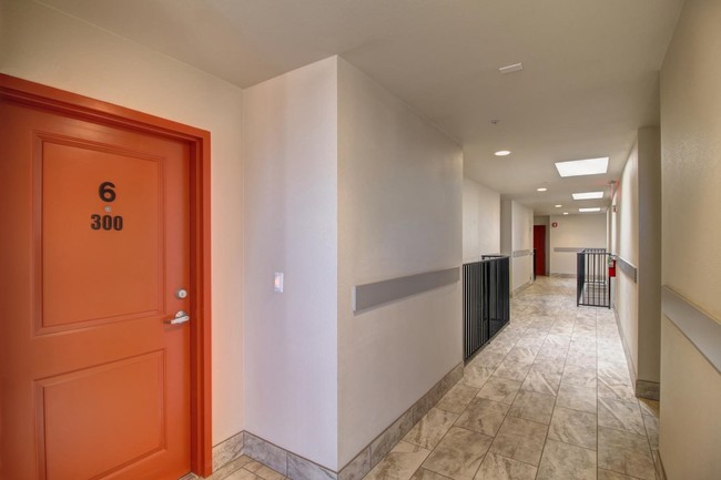Building Photo - 6601 Folsom Blvd