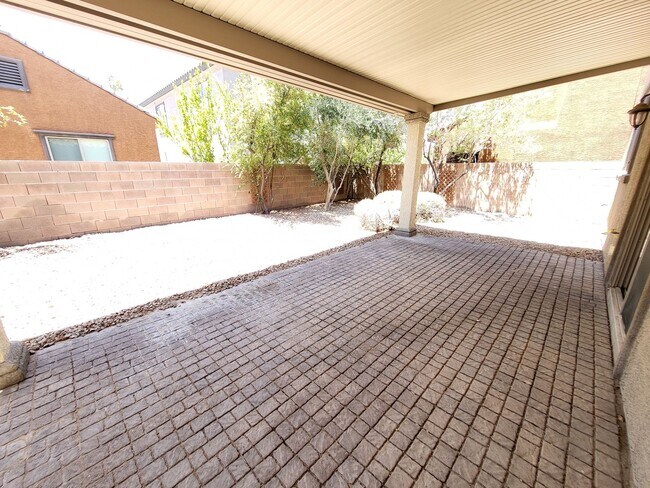 Building Photo - 1053 Via Canale Dr